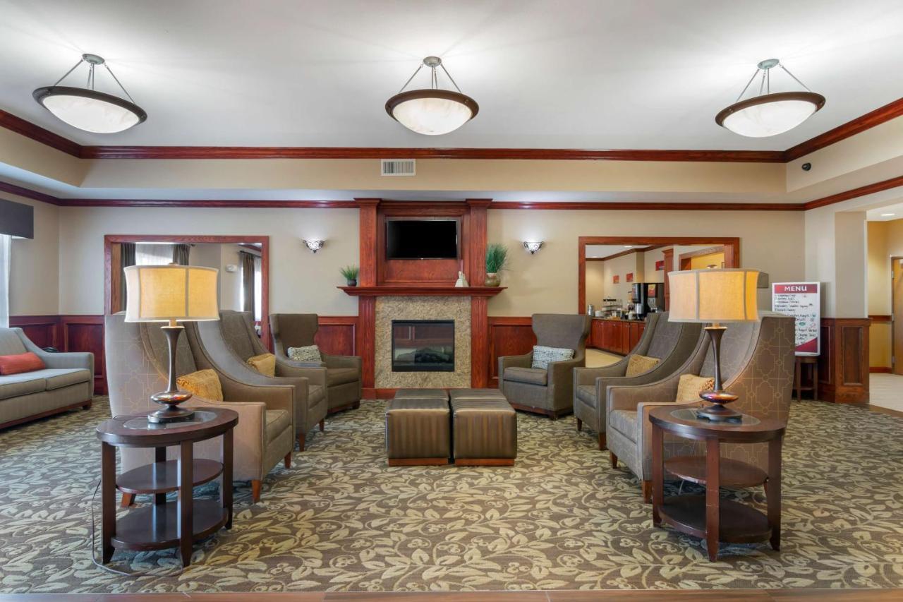 Best Western Plus Butterfield Inn Хейс Экстерьер фото